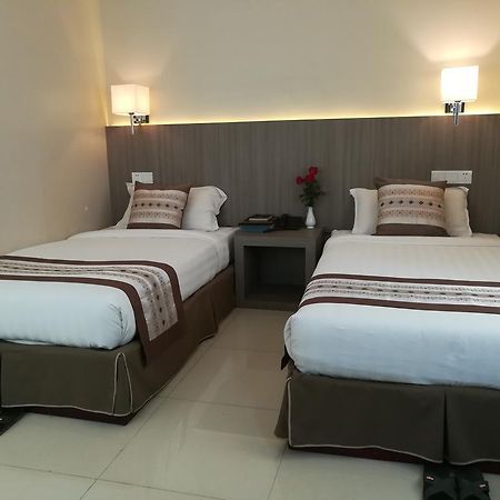 Golden Hill Hotel - Lashio ภายนอก รูปภาพ