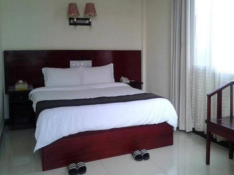 Golden Hill Hotel - Lashio ภายนอก รูปภาพ