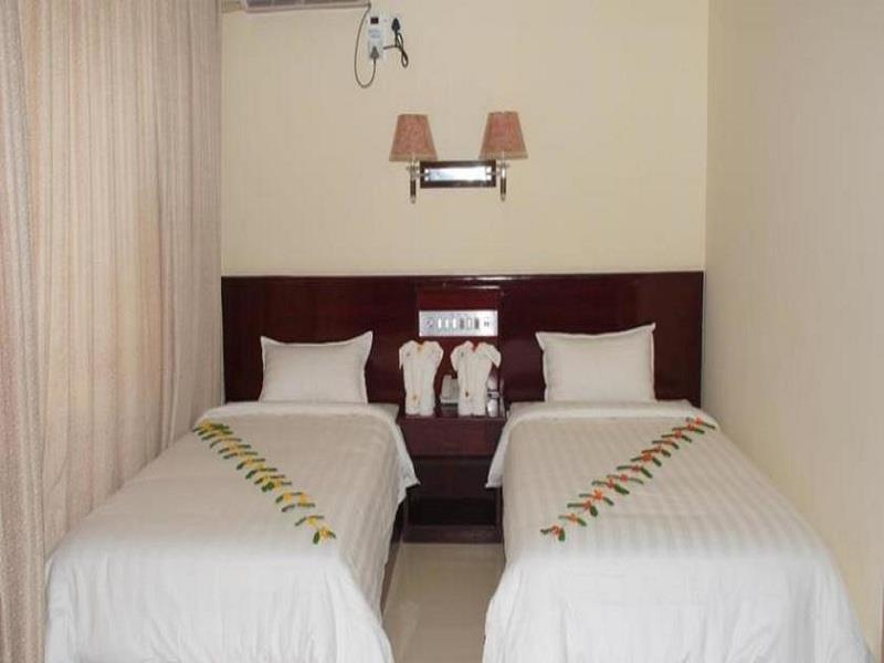 Golden Hill Hotel - Lashio ภายนอก รูปภาพ