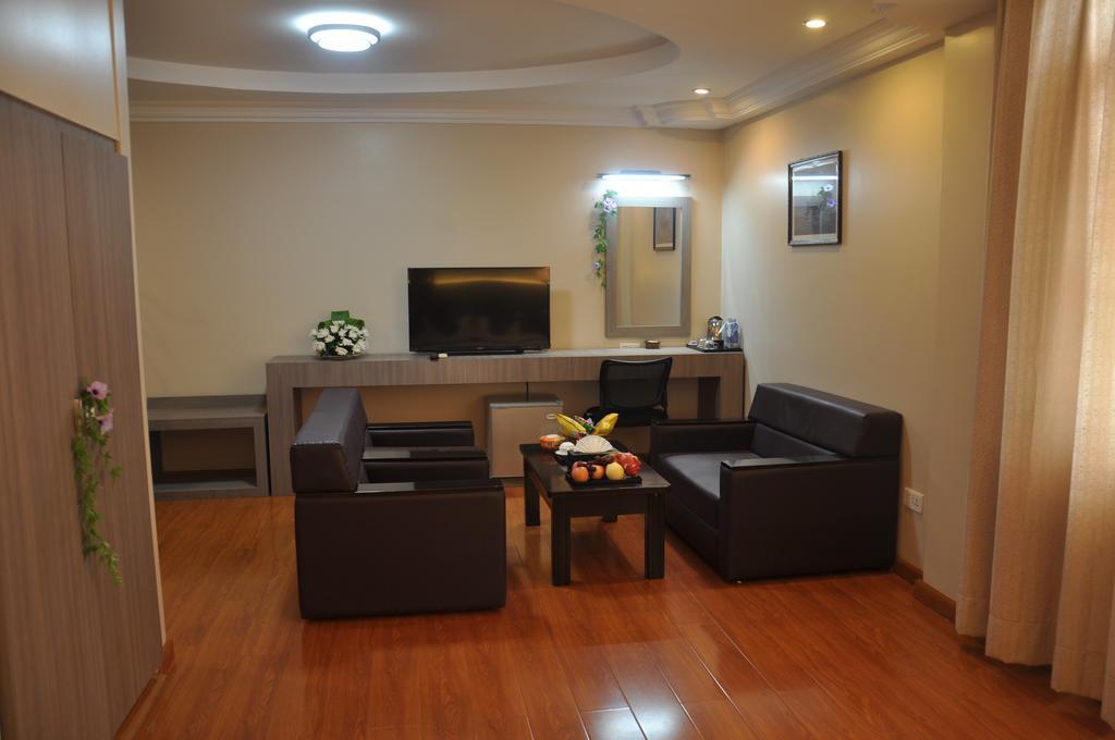 Golden Hill Hotel - Lashio ภายนอก รูปภาพ
